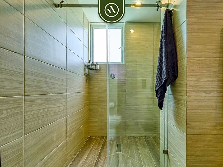 Brand New 2 BR Condo in Versalles - Rooftop Pool
