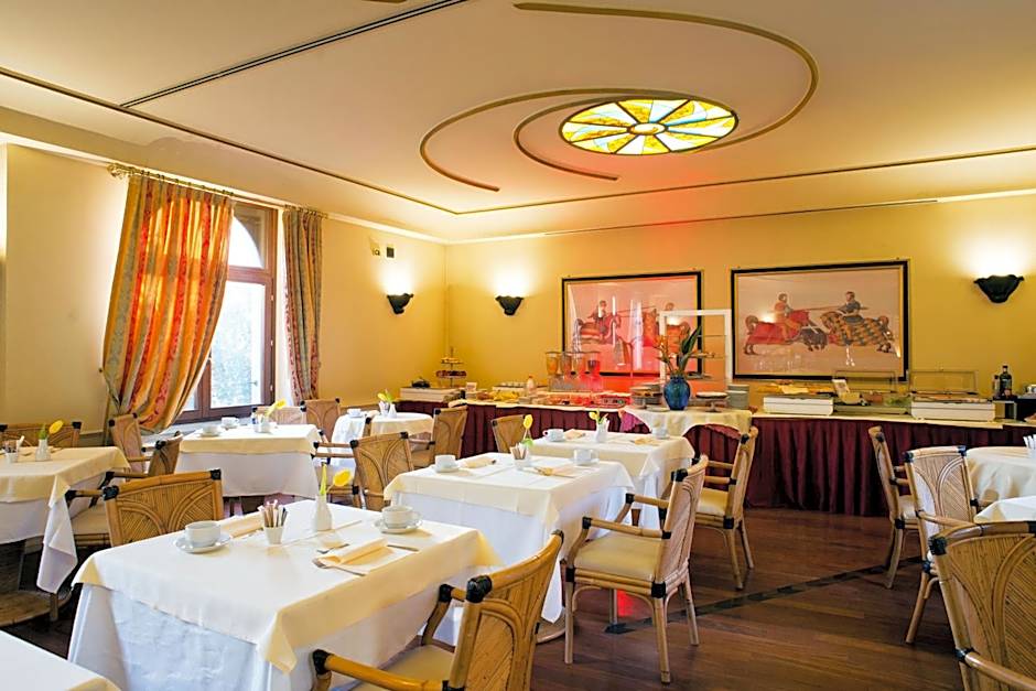 Hotel Milano Regency