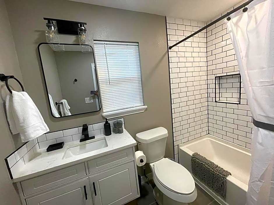 Apt 3 - High Plains Lodge at Nomad Landing