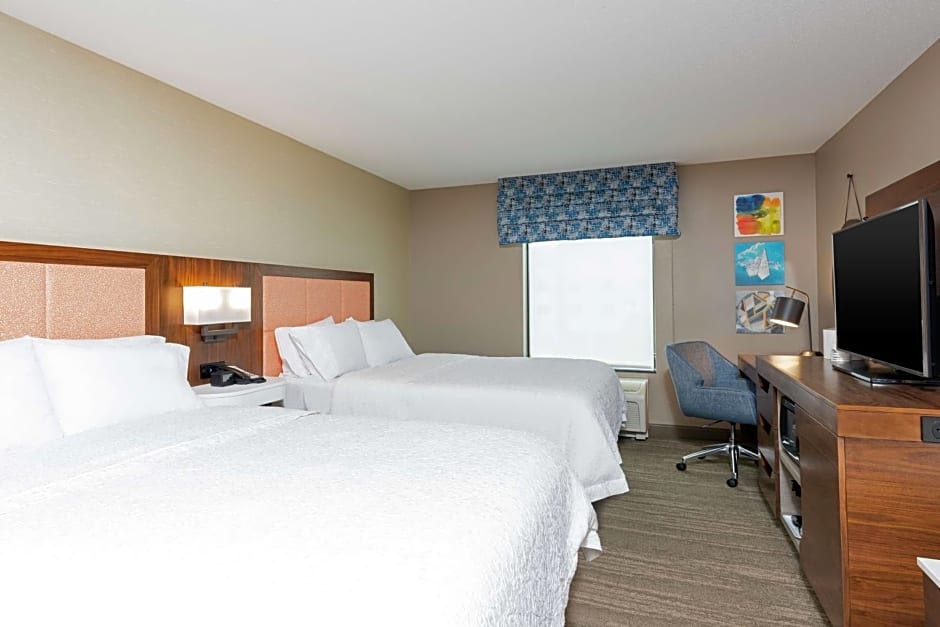 Hampton Inn By Hilton & Suites Marshalltown