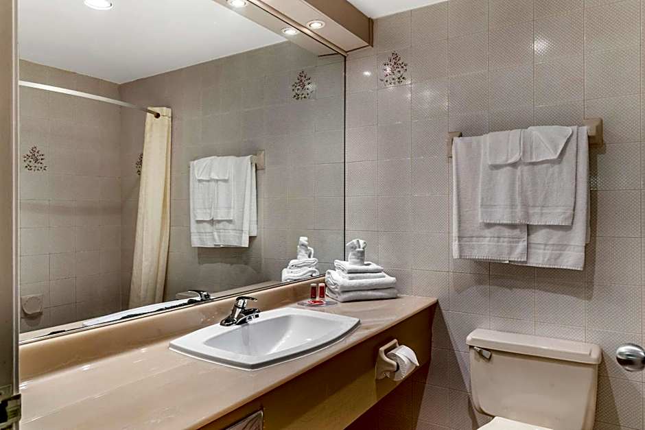 Econo Lodge Brossard