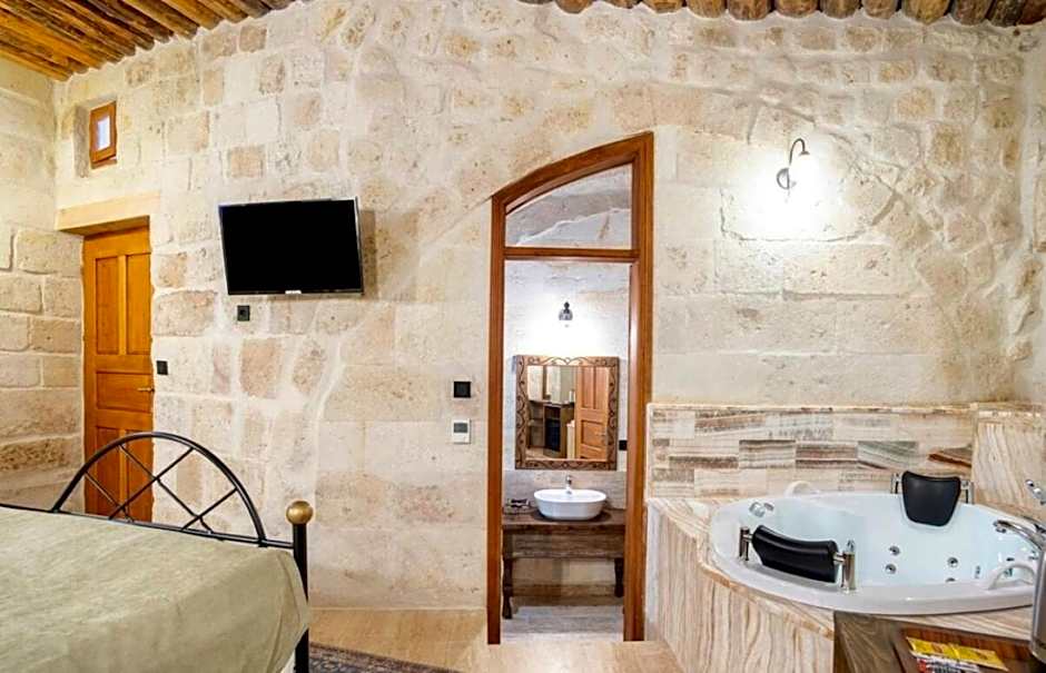 Uzay Cave Suite Hotel