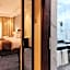 Crystal Plaza Al Majaz Hotel
