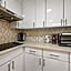 Upper East Side Luxury 3BR 2B 1700 square feet