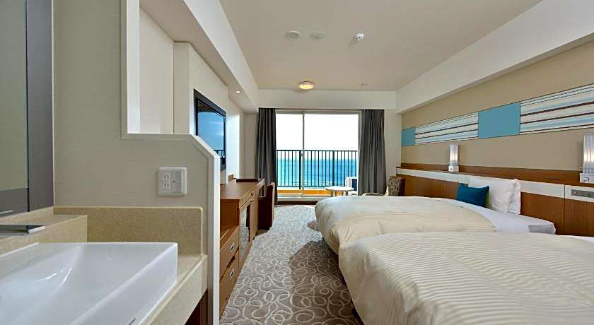 Vessel Hotel Campana Okinawa