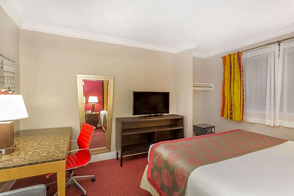 Ramada by Wyndham Miami Springs/Miami International Airport