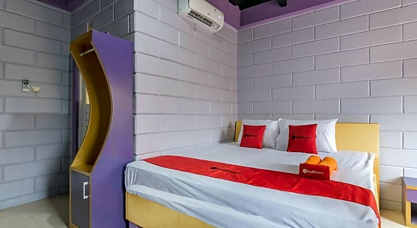 RedDoorz @ Cipanas Garut