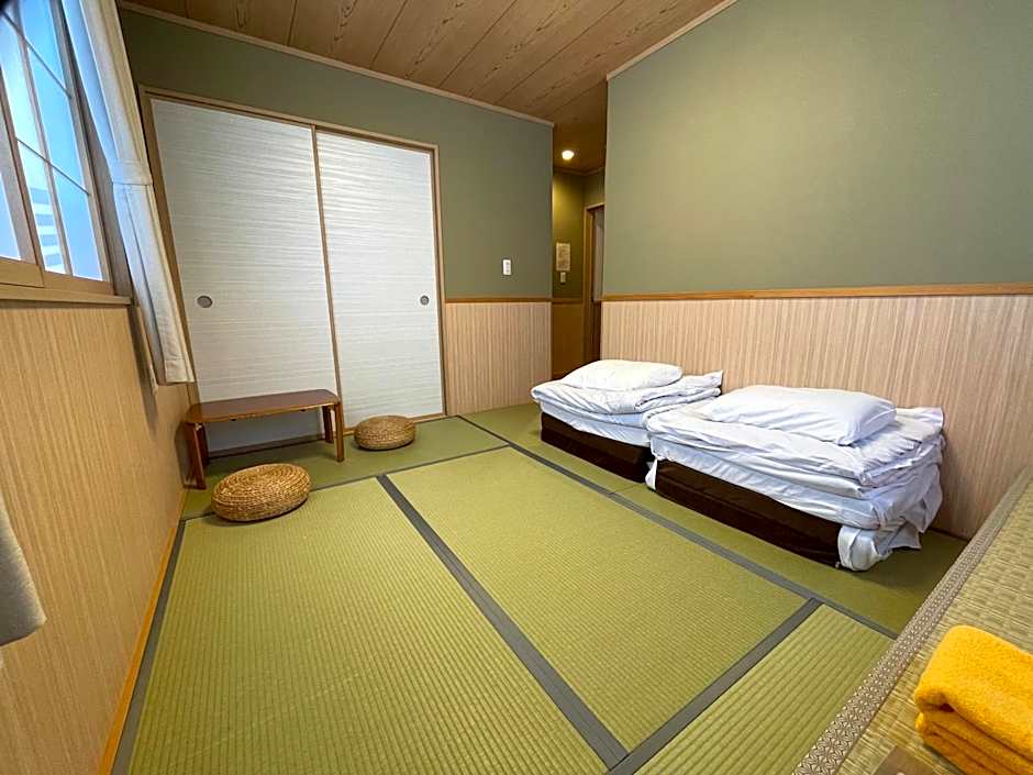 Photo 1 of 10 of Economy 2 Beds