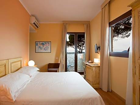 Classic Double or Twin With Balcony