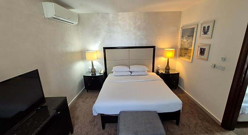 Le Vendome Hotel