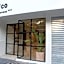 You & Co. Saler Beach boutique