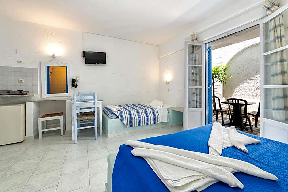 Stratos Apartments & Studios