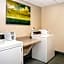 La Quinta Inn & Suites by Wyndham Melbourne