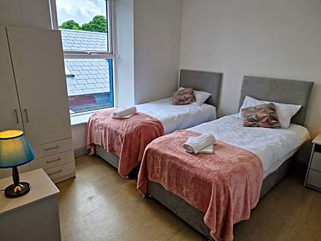 Twin Room with Mountain View