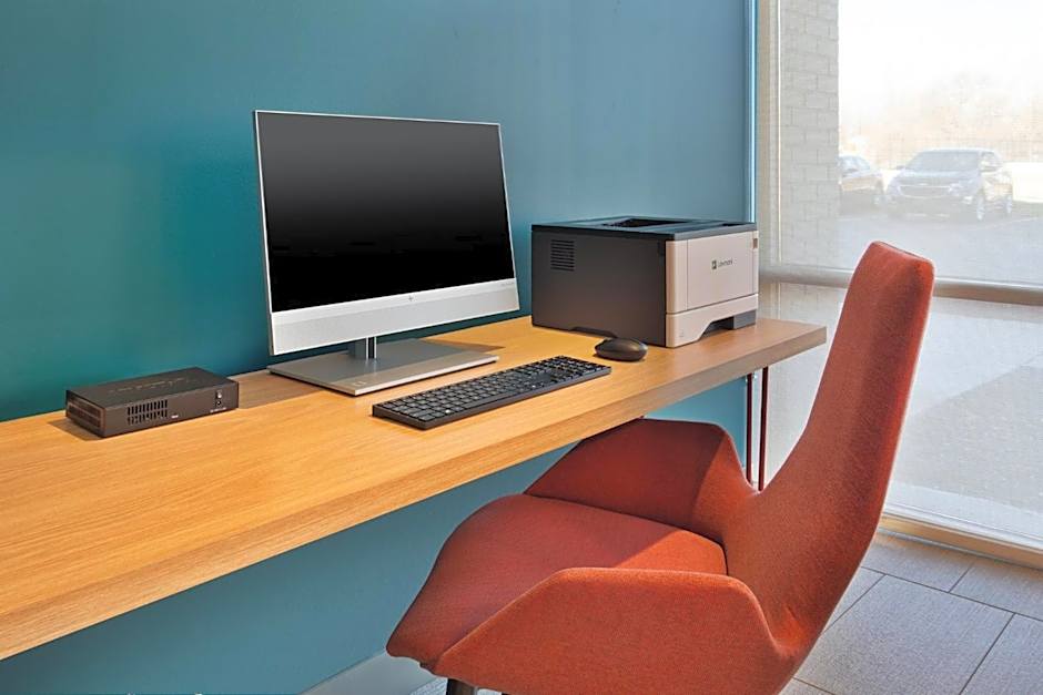 avid hotels - Detroit - Warren By IHG
