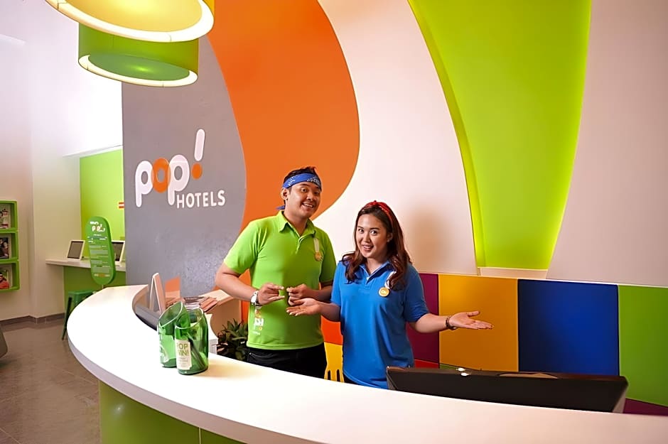 Pop Hotel Diponegoro Surabaya