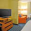 Fairfield Inn & Suites by Marriott Canton South