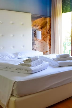Triple Room with Balcony