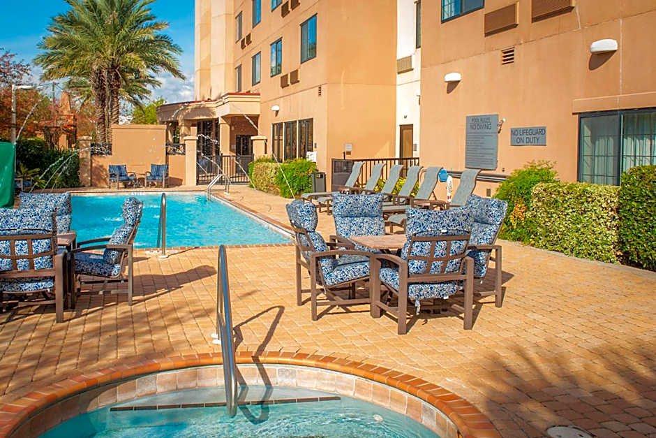 Courtyard by Marriott Pensacola Downtown
