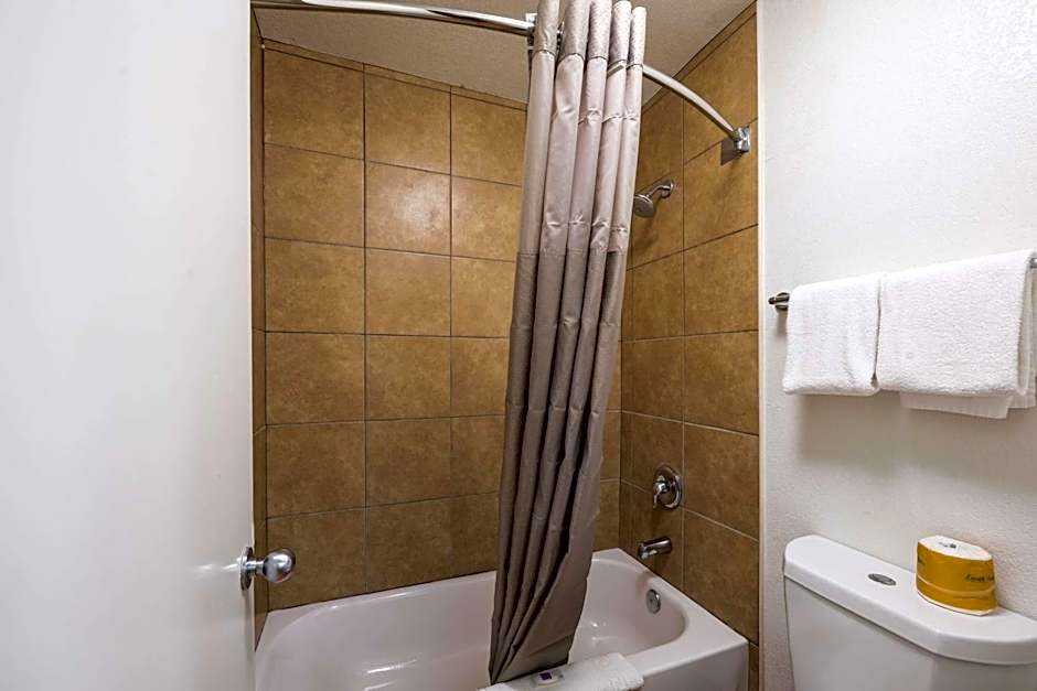 Motel 6-Irving, TX - Irving DFW Airport East