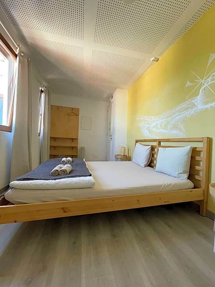 AMAZIGH HOSTEL ensuite Rooms & Dorms with self-catering Kitchen