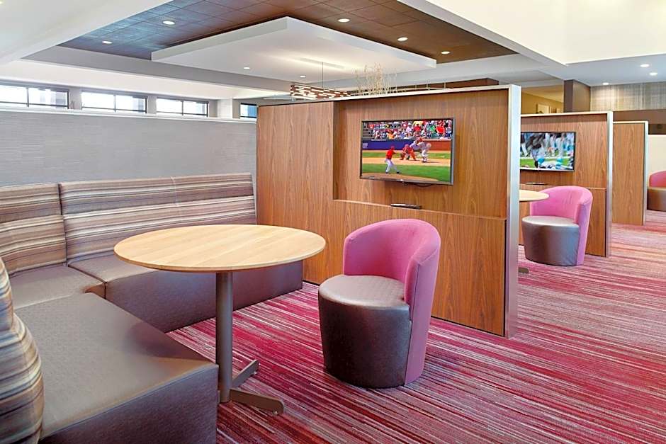 Courtyard by Marriott Greenville Haywood Mall