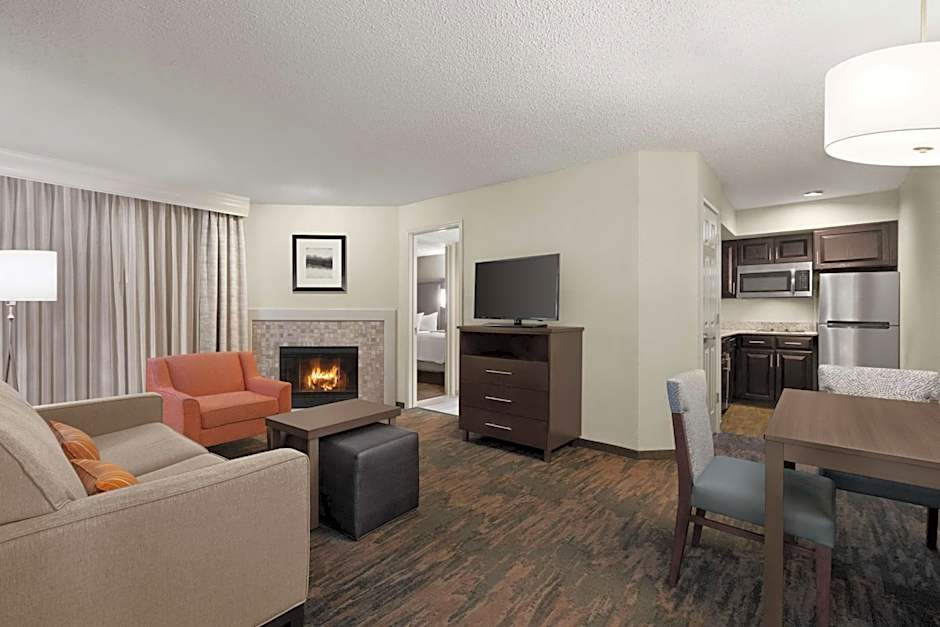 Addison Suites