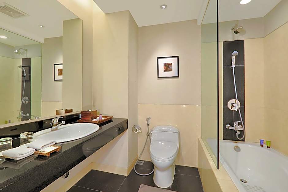 Aston Tanjung City Hotel