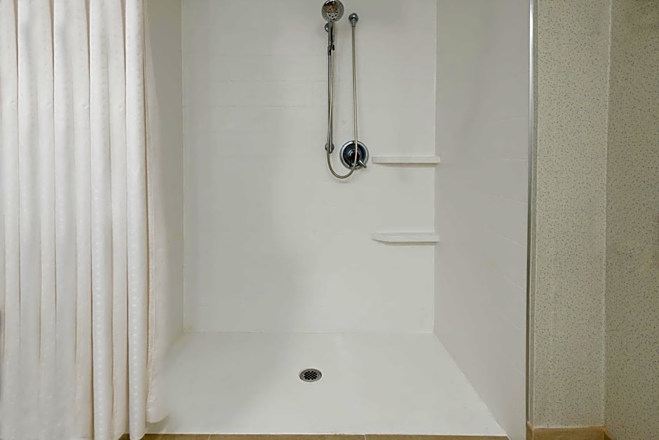 Holiday Inn Express Hotel & Suites Bentonville By IHG