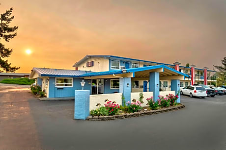 Studio 6 Suites - Albany, OR