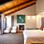 Munras Inn