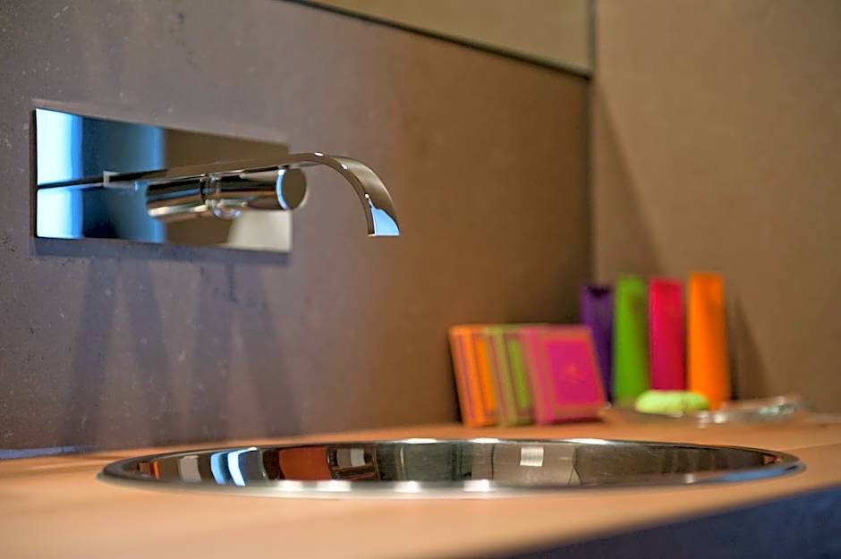 Vivere Suites & Rooms