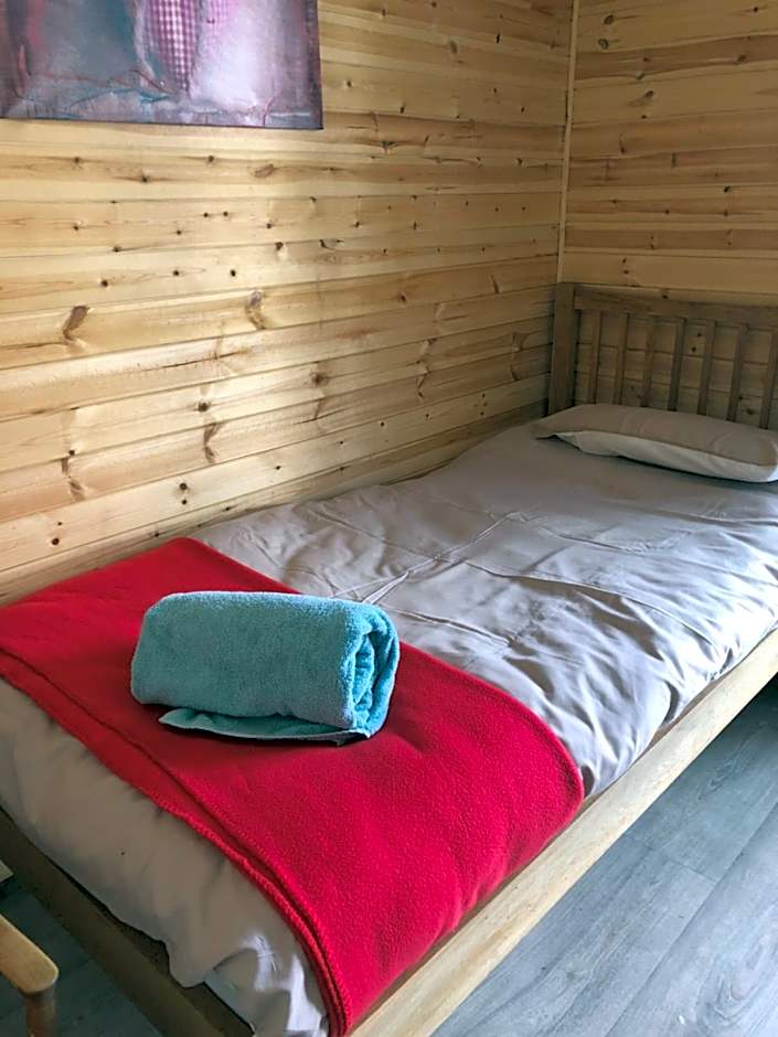 1 Lochness Rooms&Hostel