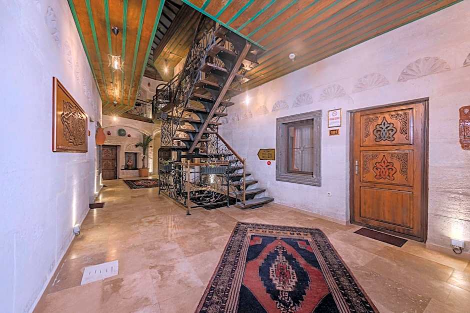 Grand Elite Cave Suites