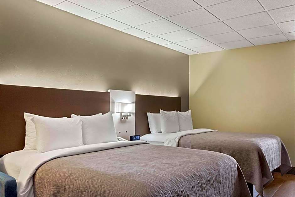 Quality Inn & Suites Downtown