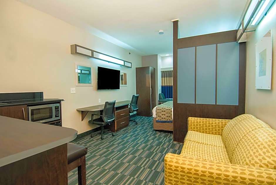 Microtel Inn & Suites by Wyndham Scott Lafayette