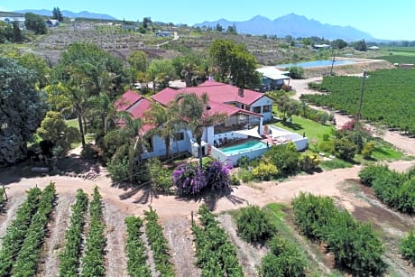 Merwenstein - Farm House, Cottages, Studio-Units