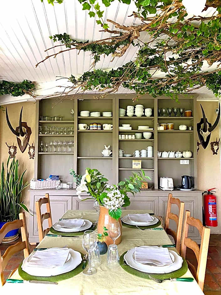 Le Petit Chateau De Sainte Colombe