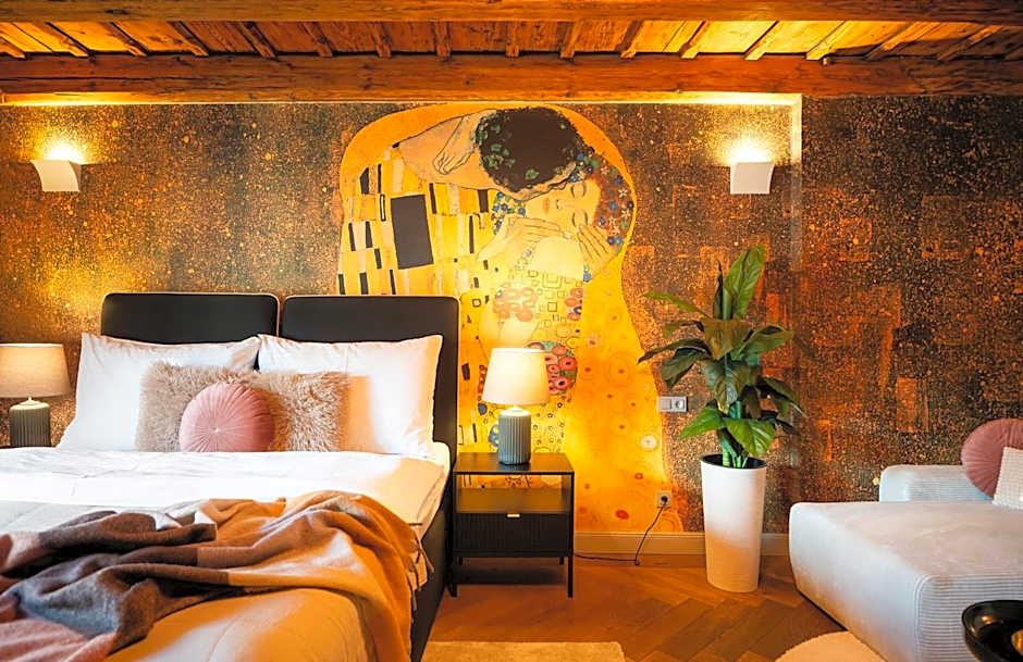 Old Royal Post Boutique Hotel & Premium Suites