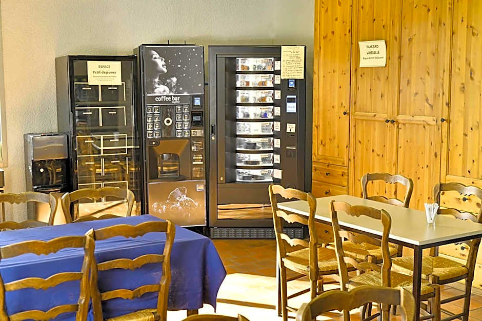 Le Castel du Cantal Groupe Village Fani