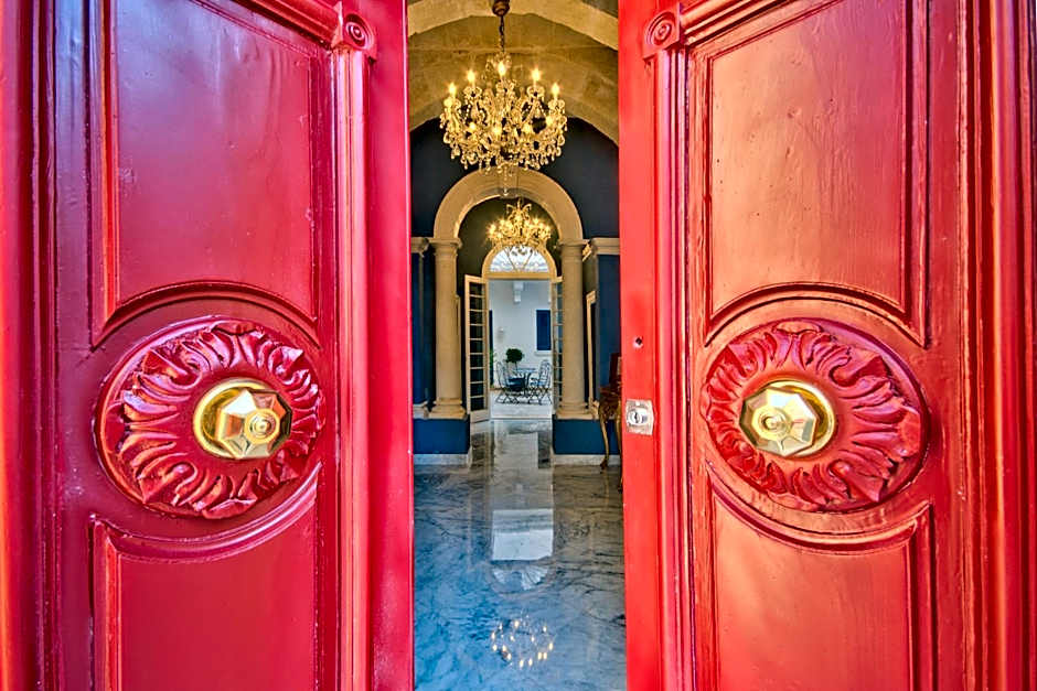 Julina Boutique Living