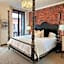 Speakeasy King Suite (Rm1)