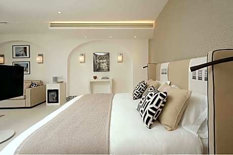 Suite with Spa Bath