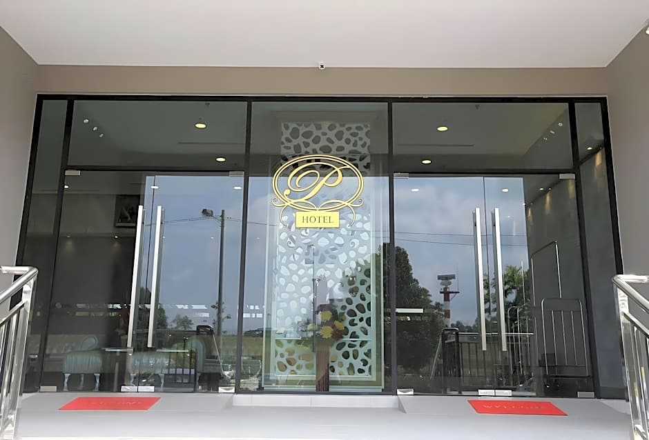 SEM9 Senai "Formerly Known As Perth Hotel"