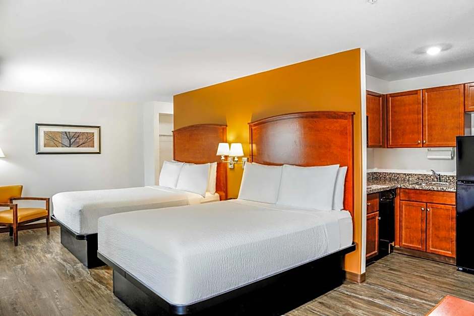 Days Inn & Suites by Wyndham Sherwood Park Edmonton