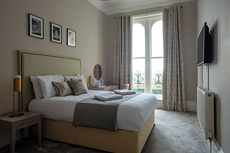 Superior Double Room with Side Sea View