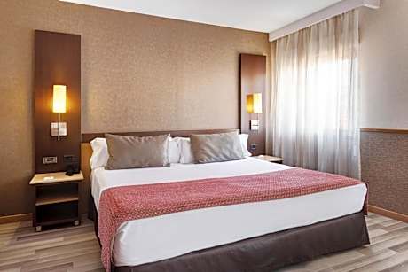 Triple Room (3 Adults)