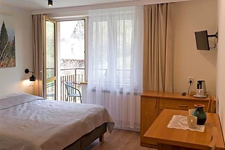 Twin Room with Private Bathroom