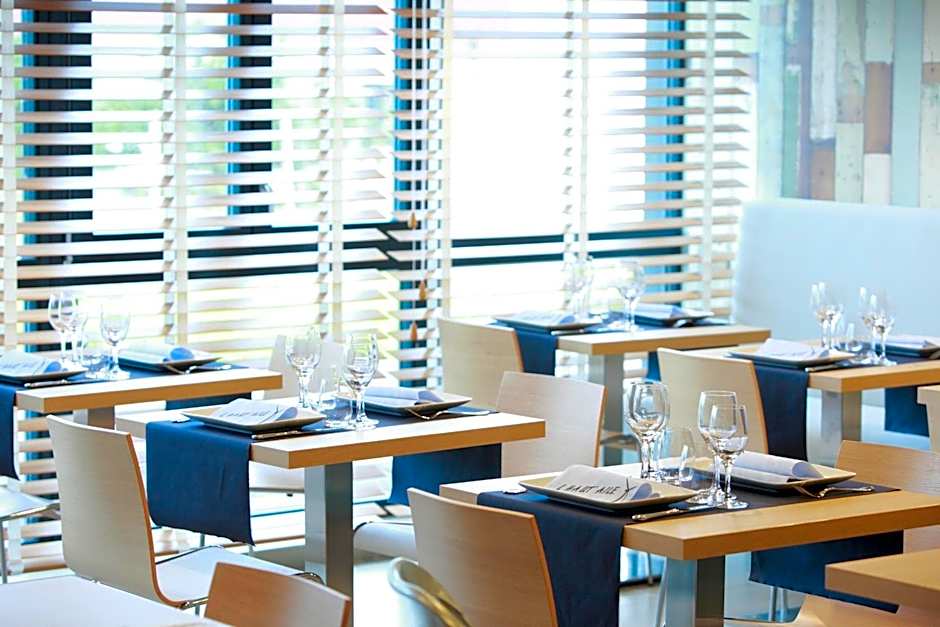 The Originals City, L'Haut' Aile, Coquelles-Calais Tunnel s/Manche L'HAUTAILE