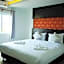O2 Hotel สกลนคร (โรงแรม โอทู สกลนคร)